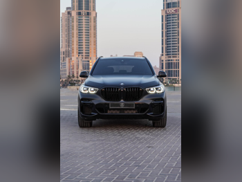 بي ام دبليو الفئة - اكس اكس 5 ام 2023 اوتوماتيك 2,000 كم 6 سلندر دفع رباعي اس يو في أسود