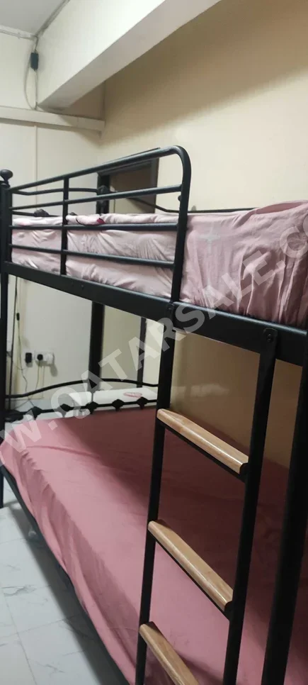 الأسّرة - هومز أر أس - أسود - متضمنة المرتبة