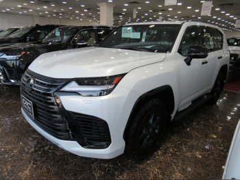 Lexus  LX  600 Overtrail  2025  Automatic  0 Km  6 Cylinder  Four Wheel Drive (4WD)  SUV  White  With Warranty