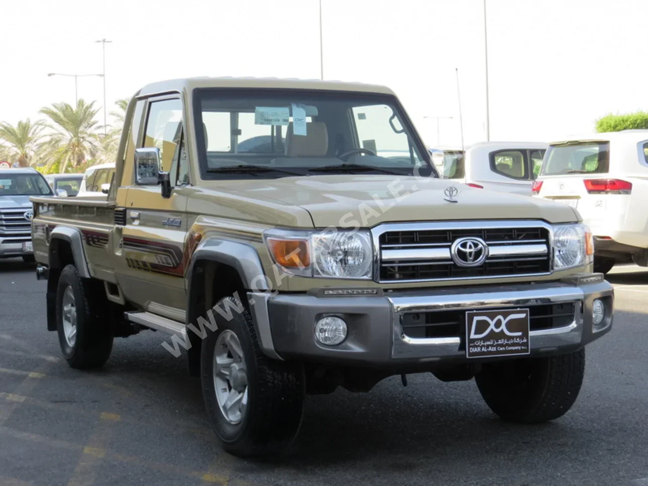 تويوتا  لاند كروزر  ال اكس  2019  عادي  15,000 كم  6 سلندر  دفع رباعي  بيكب  بيج