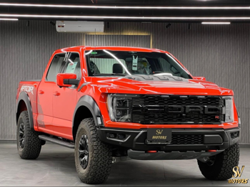 Ford  Raptor  R  2023  Automatic  0 Km  8 Cylinder  Four Wheel Drive (4WD)  Pick Up  Orange  With Warranty