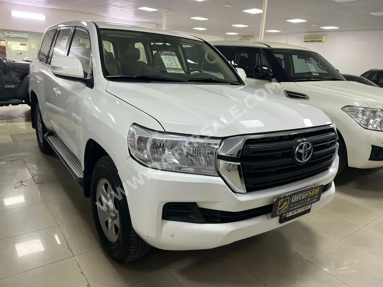 تويوتا  لاند كروزر  جي اكس  2020  اوتوماتيك  289,000 كم  6 سلندر  دفع رباعي  اس يو في  أبيض