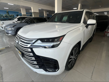 لكزس  ال اكس  600 لكجري  2023  اوتوماتيك  43,000 كم  6 سلندر  دفع رباعي  اس يو في  أبيض  تحت الضمان