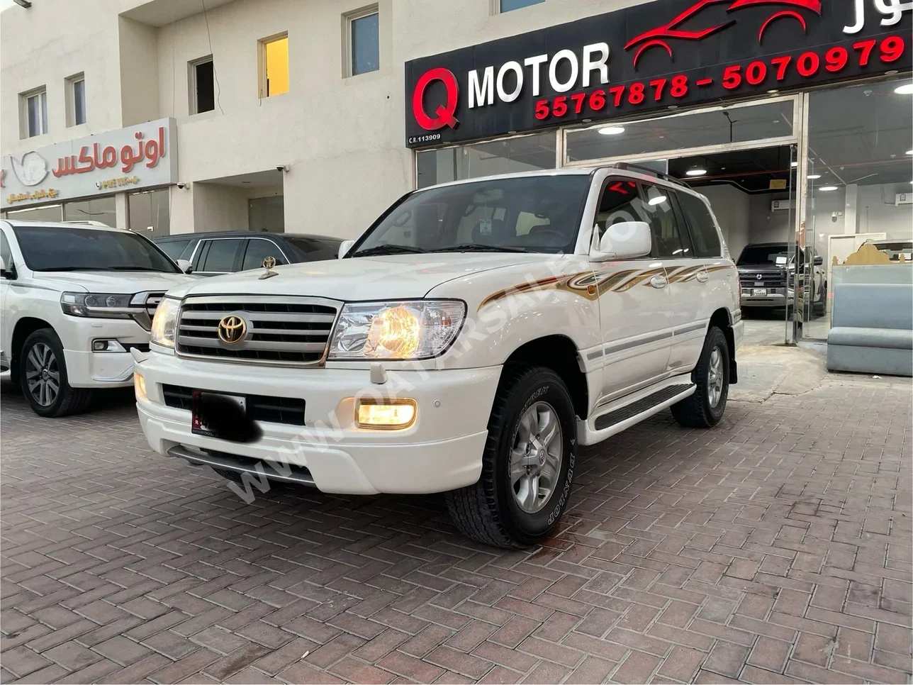 تويوتا  لاند كروزر  في اكس ار  2006  اوتوماتيك  409,000 كم  8 سلندر  دفع رباعي  اس يو في  أبيض