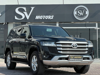 Toyota  Land Cruiser  GXR  2025  Automatic  9,000 Km  6 Cylinder  Four Wheel Drive (4WD)  SUV  Black  With Warranty