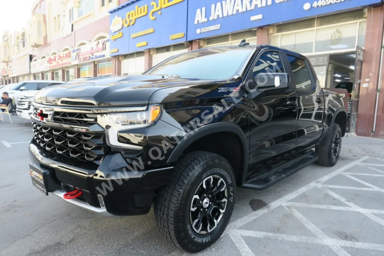 شفروليه  سلفرادو  زد ار 2  2022  اوتوماتيك  66,000 كم  8 سلندر  دفع رباعي  بيكب  أسود  تحت الضمان