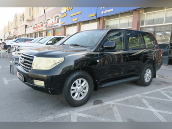تويوتا  لاند كروزر  جي اكس  2009  اوتوماتيك  369,000 كم  6 سلندر  دفع رباعي  اس يو في  أسود