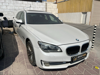 بي ام دبليو الفئة - السابعة 730 Li 2013 اوتوماتيك 290,000 كم 6 سلندر دفع خلفي سيدان أبيض