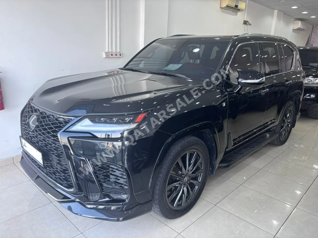 لكزس  ال اكس  600 اف سبورت  2024  اوتوماتيك  29,000 كم  6 سلندر  دفع رباعي  اس يو في  أسود  تحت الضمان