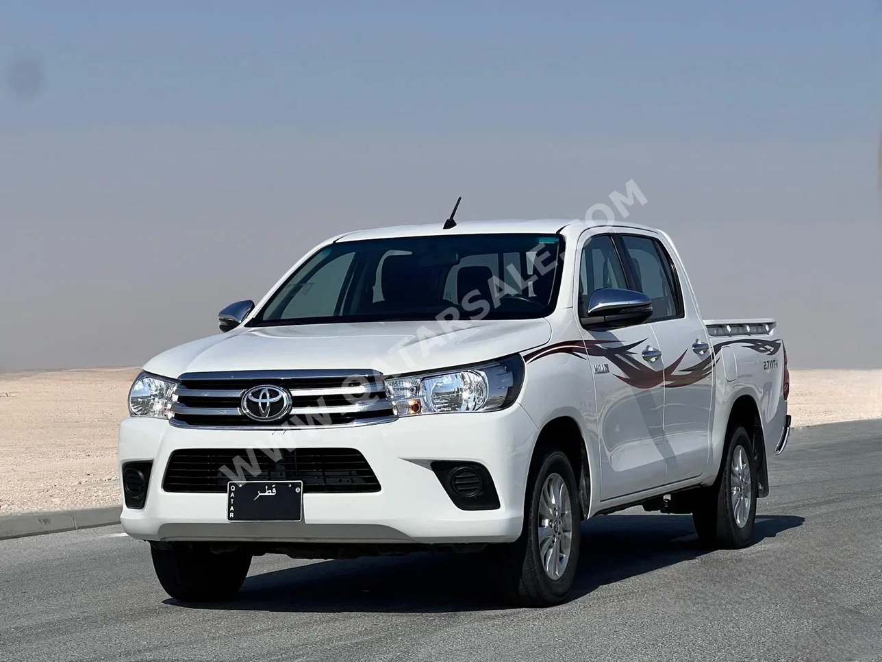 Toyota  Hilux  SR5  2022  Manual  160,000 Km  4 Cylinder  Four Wheel Drive (4WD)  Pick Up  White
