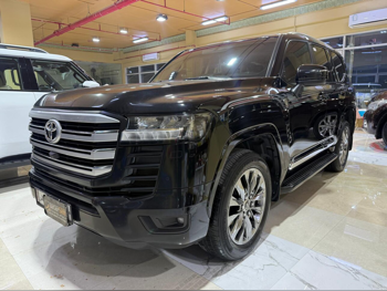 Toyota  Land Cruiser  GXR Twin Turbo  2022  Automatic  98,000 Km  6 Cylinder  Four Wheel Drive (4WD)  SUV  Black