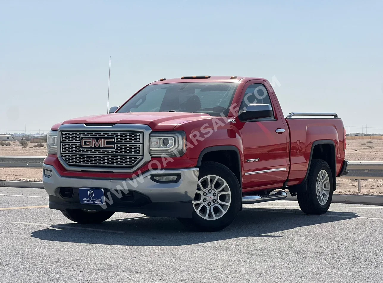 جي ام سي  سييرا  اس ال اي  2016  اوتوماتيك  200,000 كم  8 سلندر  دفع رباعي  بيكب  أحمر