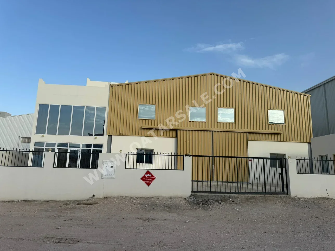 مخازن و مستودعات - الوكرة - بركة العوامر -المساحة: 1000 متر مربع