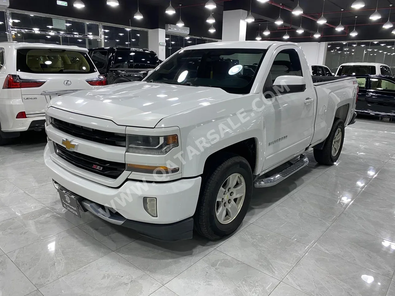 Chevrolet  Silverado  LT  2016  Automatic  140,000 Km  8 Cylinder  Four Wheel Drive (4WD)  Pick Up  White