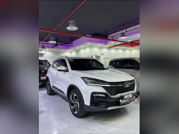 كايي اكس3 2025 اوتوماتيك 27,000 كم 4 سلندر دفع خلفي اس يو في أبيض تحت الضمان