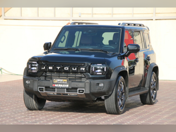 جيتور تي 2 2025 اوتوماتيك 16,600 كم 4 سلندر دفع رباعي اس يو في أسود تحت الضمان