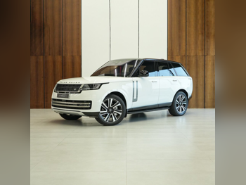 Land Rover  Range Rover  HSE  2023  Automatic  57,000 Km  8 Cylinder  Four Wheel Drive (4WD)  SUV  White  With Warranty