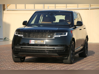 لاند روفر  رنج روفر  فوج اتش اس اي  2023  اوتوماتيك  30,000 كم  8 سلندر  دفع رباعي  اس يو في  أسود  تحت الضمان