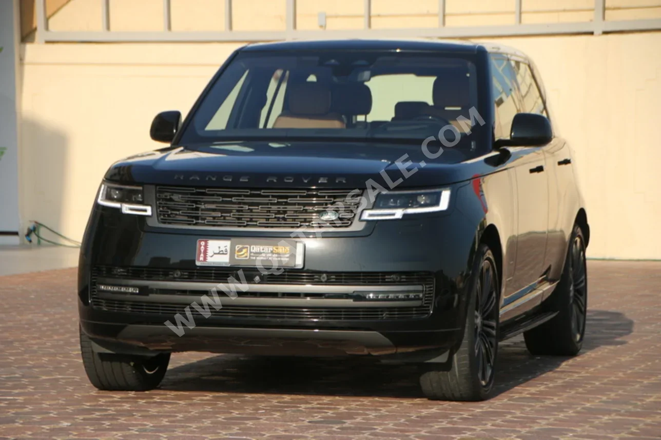 لاند روفر  رنج روفر  فوج اتش اس اي  2023  اوتوماتيك  30,000 كم  8 سلندر  دفع رباعي  اس يو في  أسود  تحت الضمان