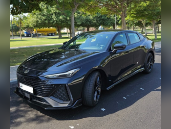 تشانجان  يوني- في  2025  اوتوماتيك  9,500 كم  4 سلندر  سحب امامي  سيدان  أسود  تحت الضمان