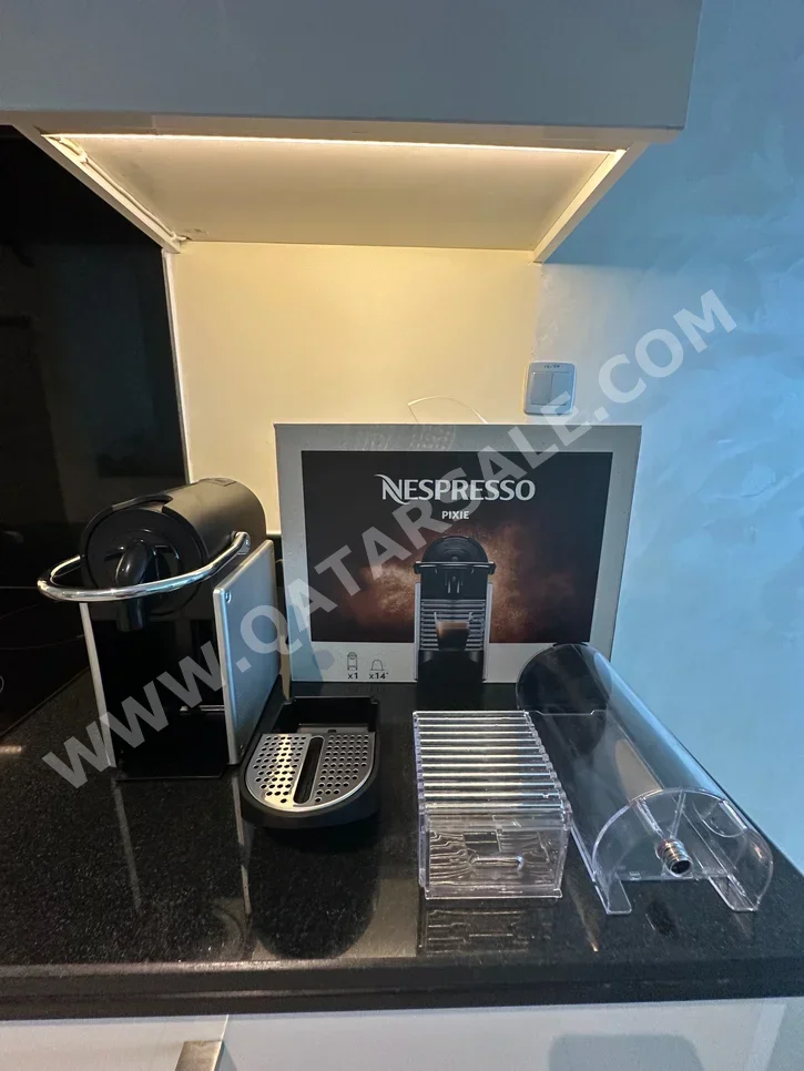 Coffee Makers Capsule Coffee Maker  - Nespresso  - Gray  - 0.750 liter