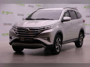 تويوتا  راش  2023  اوتوماتيك  53,670 كم  4 سلندر  سحب امامي  اس يو في  فضي  تحت الضمان