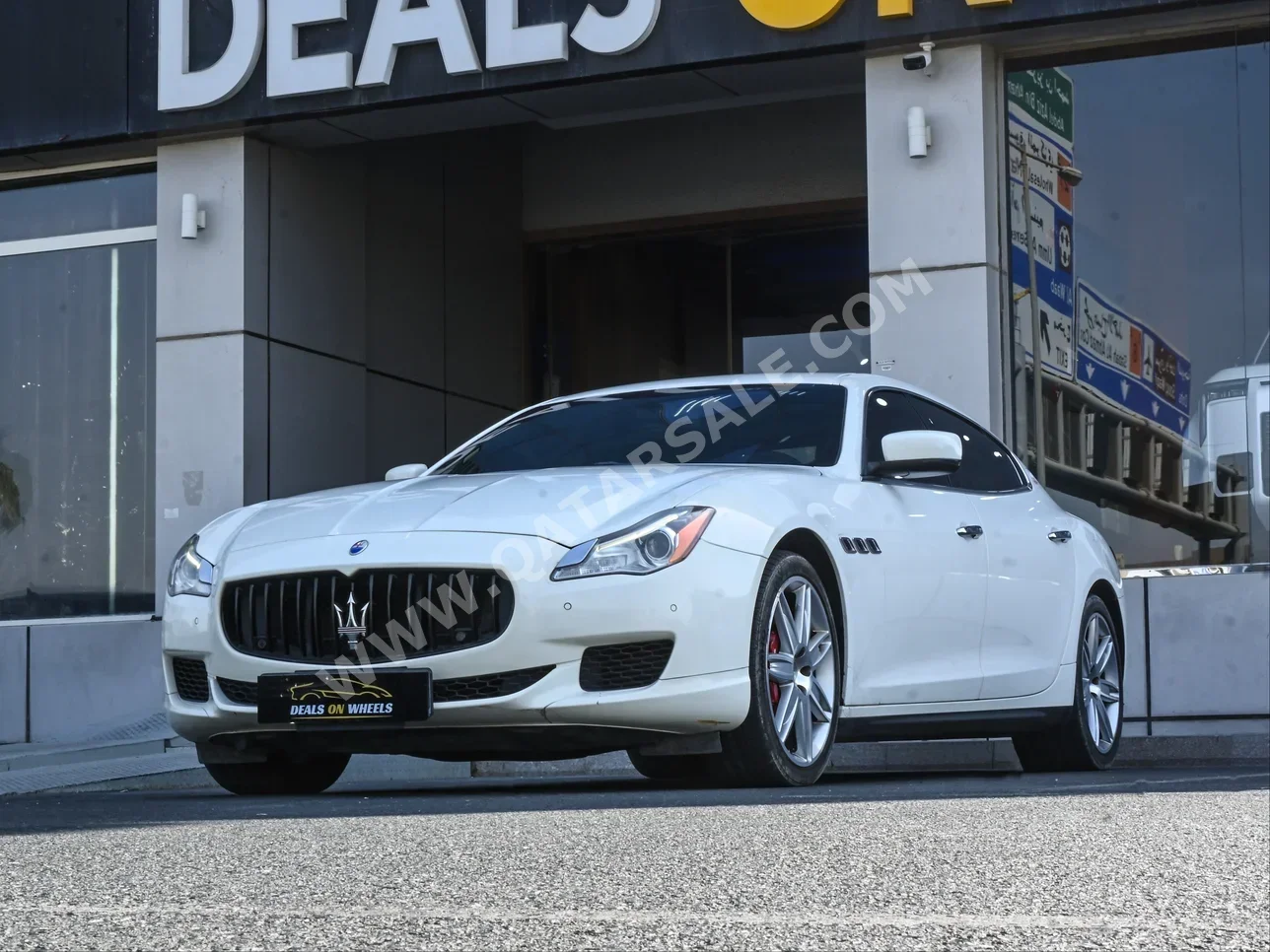 مزاراتي  كواتروبورتي  اس  2015  اوتوماتيك  86,000 كم  6 سلندر  دفع خلفي  سيدان  أبيض