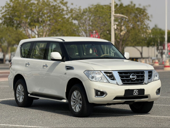 Nissan  Patrol  SE  2013  Automatic  233,000 Km  8 Cylinder  Four Wheel Drive (4WD)  SUV  White