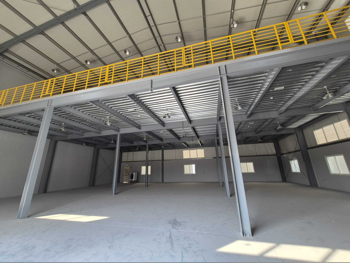 Warehouses & Stores - Al Wakrah - Barkit Al Awamer -Area Size: 1000 Square Meter