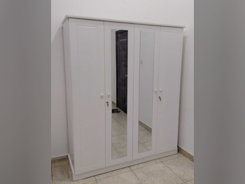 خزائن ودواليب الملابس والزينة - دوحة فيرنيتشر  - خزائن  - أبيض