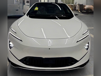 Avatr 12 GT 2024 Automatic 41,000 Km 0 Cylinder All Wheel Drive (AWD) Sedan White