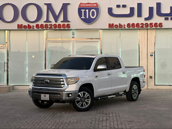 Toyota  Tundra  Edition 1794  2018  Automatic  239,000 Km  8 Cylinder  Four Wheel Drive (4WD)  Pick Up  White