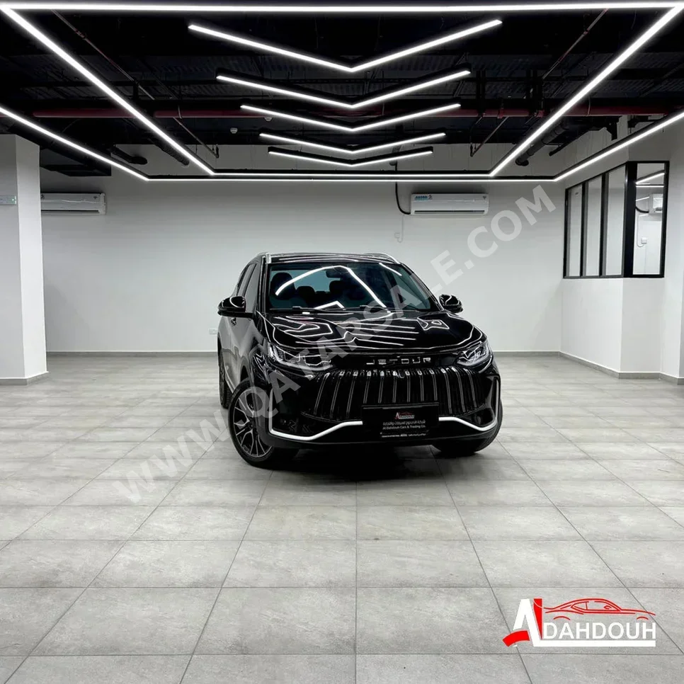 Jetour  X50  2025  Automatic  8,000 Km  4 Cylinder  Front Wheel Drive (FWD)  SUV  Black  With Warranty