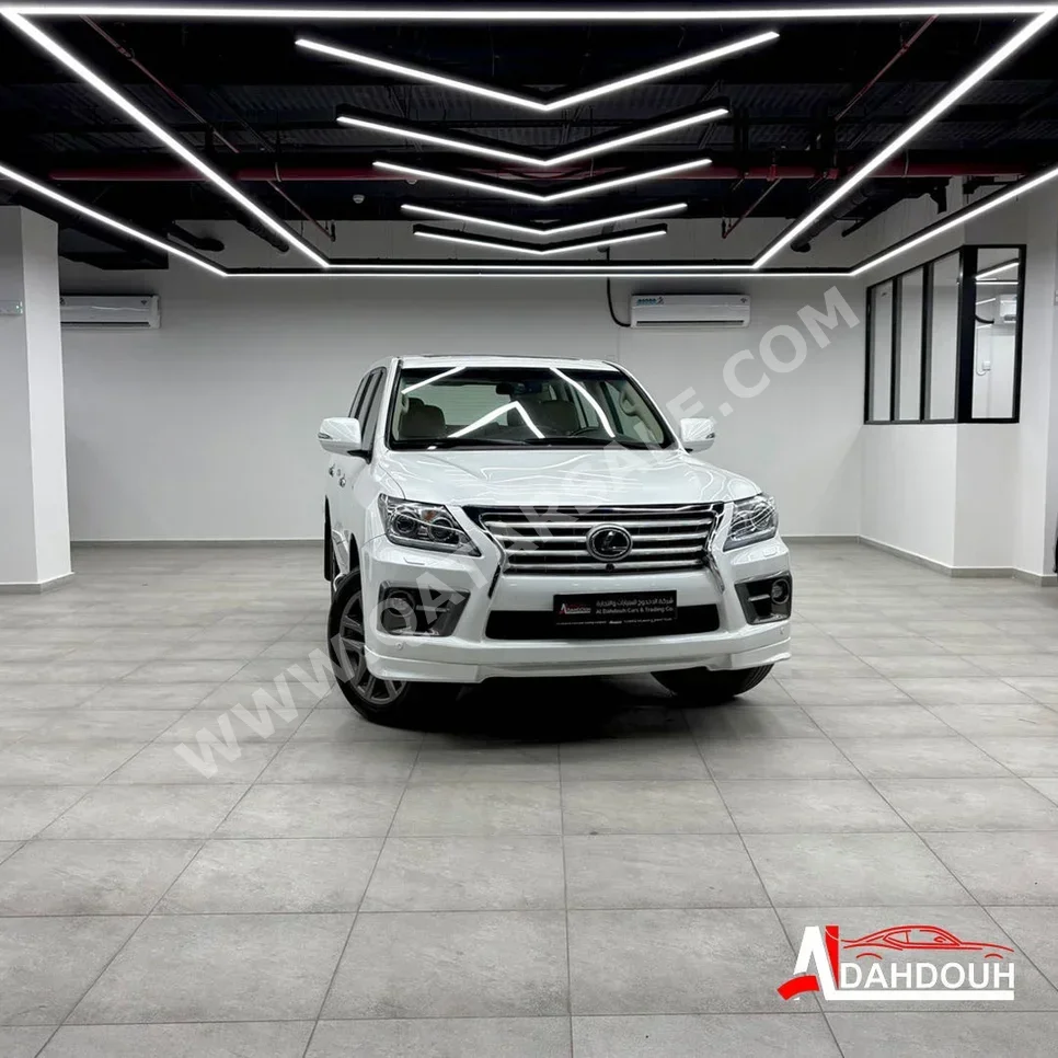 لكزس  ال اكس  570 اس  2014  اوتوماتيك  362,000 كم  8 سلندر  دفع رباعي  اس يو في  أبيض
