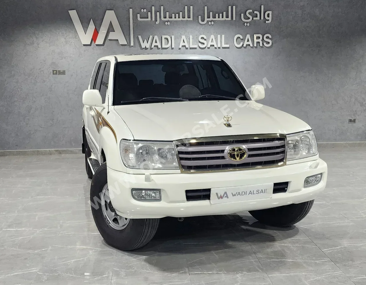 Toyota  Land Cruiser  VXR  2007  Automatic  334,000 Km  8 Cylinder  Four Wheel Drive (4WD)  SUV  White