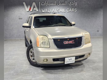 جي ام سي  يوكون  2009  اوتوماتيك  228,000 كم  8 سلندر  دفع رباعي  اس يو في  ذهبي