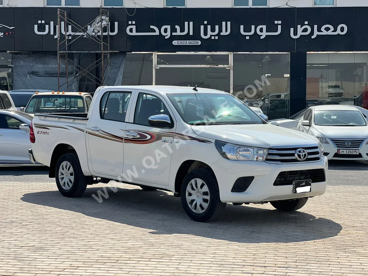 Toyota  Hilux  2016  Manual  425,000 Km  4 Cylinder  Front Wheel Drive (FWD)  Pick Up  White