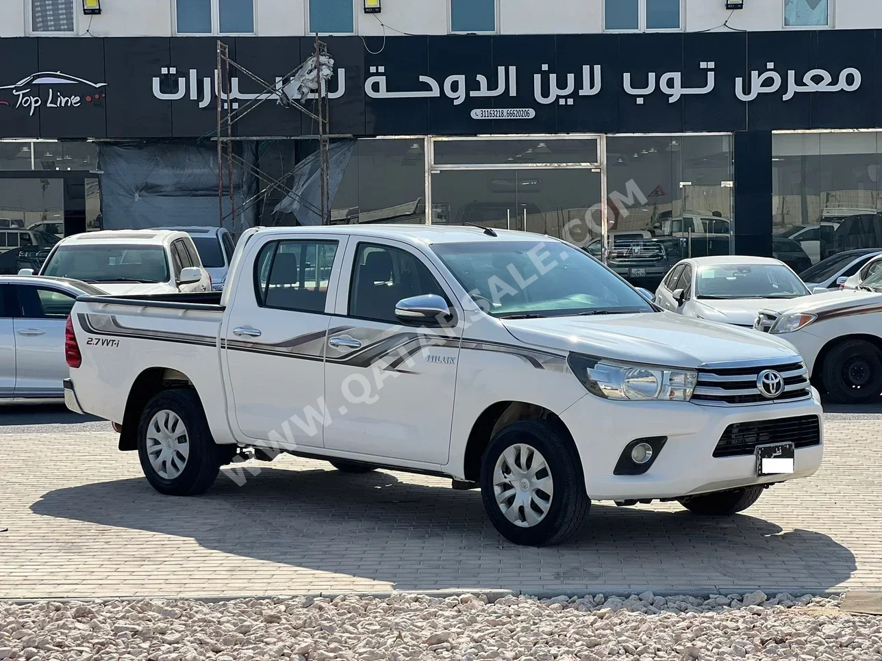 Toyota  Hilux  2017  Automatic  413,000 Km  4 Cylinder  Front Wheel Drive (FWD)  Pick Up  White