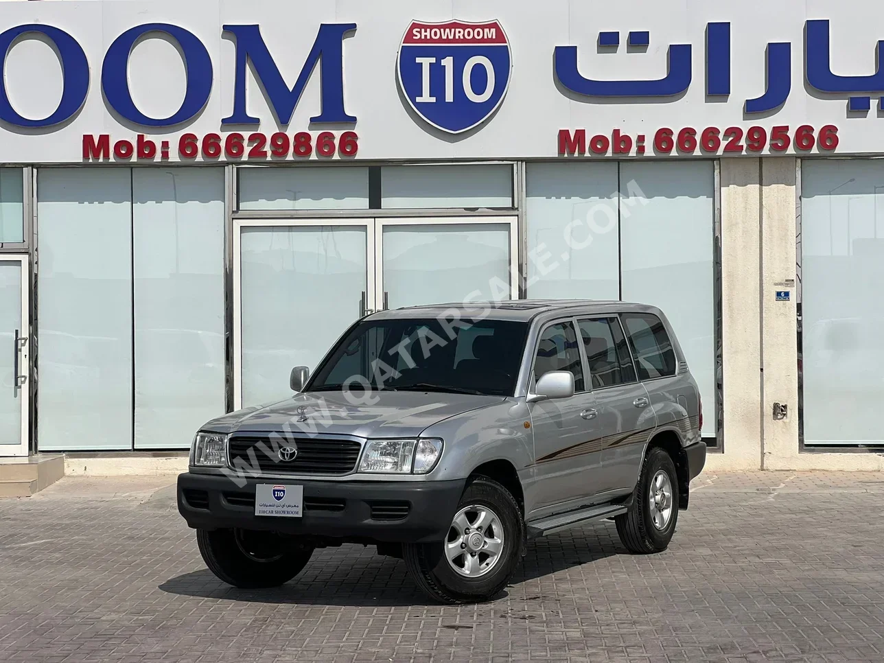Toyota  Land Cruiser  GXR  2002  Manual  621,000 Km  6 Cylinder  Four Wheel Drive (4WD)  SUV  Silver