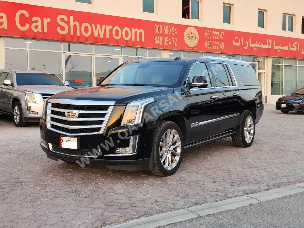 كاديلاك  اسكيليد  2018  اوتوماتيك  215,000 كم  8 سلندر  دفع رباعي  اس يو في  أسود