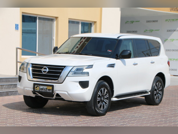 نيسان  باترول  أكس أي  2020  اوتوماتيك  189,000 كم  6 سلندر  دفع رباعي  اس يو في  أبيض