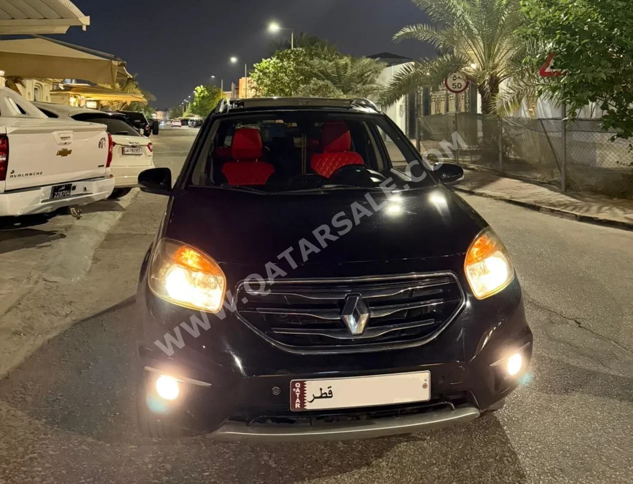 Renault Koleos 2013 Automatic 142,000 Km 4 Cylinder Four Wheel Drive (4WD) SUV Black