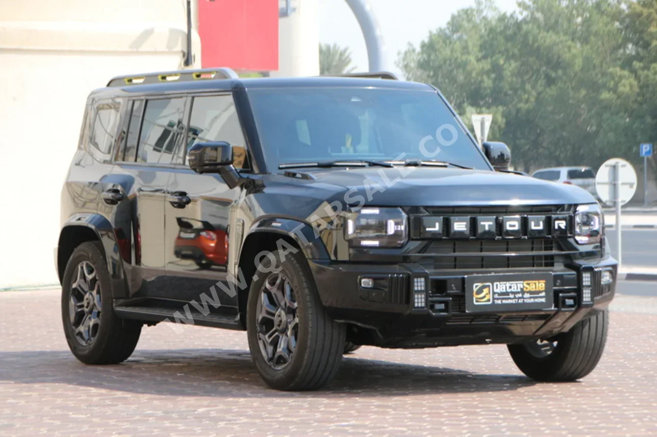 Jetour  T2  2025  Automatic  26,000 Km  4 Cylinder  Four Wheel Drive (4WD)  SUV  Black  With Warranty