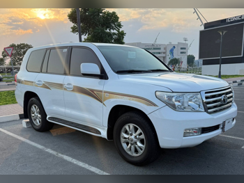 تويوتا لاند كروزر جي اكس 2010 اوتوماتيك 550,000 كم 6 سلندر دفع رباعي اس يو في أبيض لؤلؤي