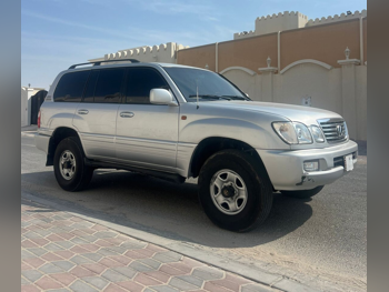 Lexus LX 470 2003 Automatic 330,000 Km 8 Cylinder Four Wheel Drive (4WD) SUV Silver