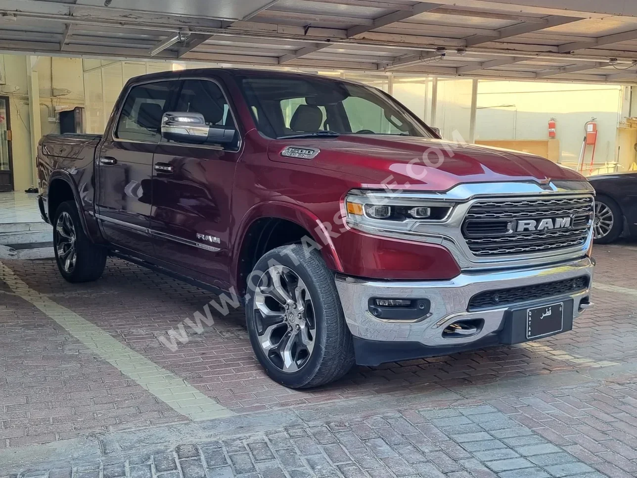 Dodge  Ram  Limited  2019  Automatic  80,000 Km  8 Cylinder  Four Wheel Drive (4WD)  Pick Up  Maroon