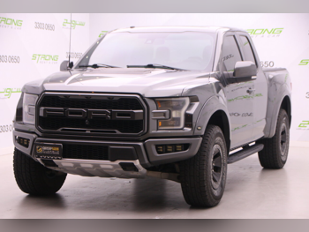 Ford Raptor Gray 2018 For Sale in Qatar