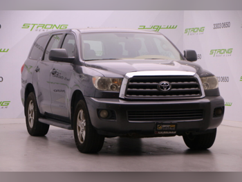 Toyota  Sequoia  2012  Automatic  253,000 Km  8 Cylinder  Four Wheel Drive (4WD)  SUV  Gray