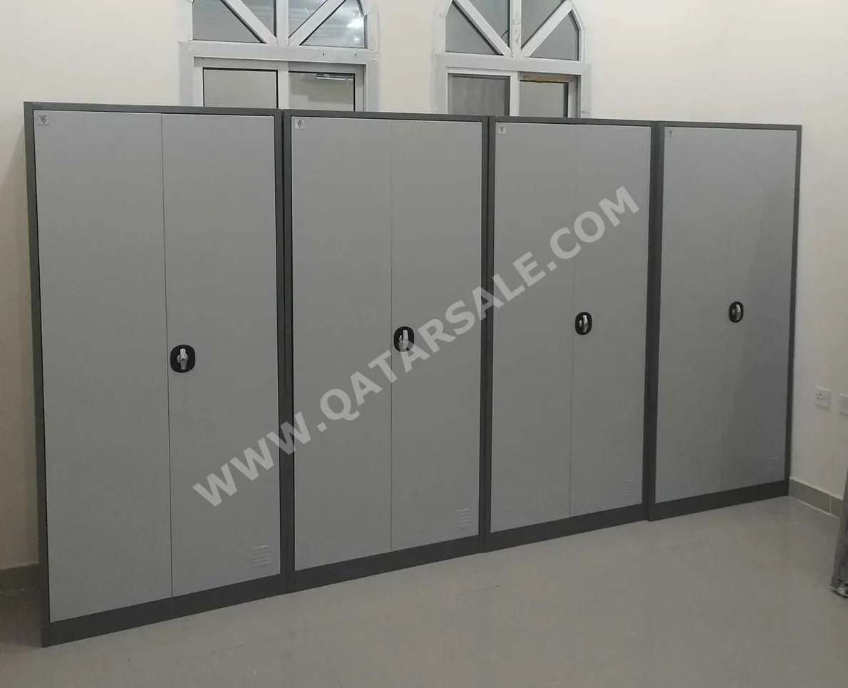 خزائن ودواليب الملابس والزينة - دوحة فيرنيتشر  - خزائن  - اللون الرمادي