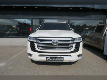 تويوتا لاند كروزر في اكس توين توربو 2022 اوتوماتيك 79,000 كم 6 سلندر دفع رباعي اس يو في أبيض تحت الضمان